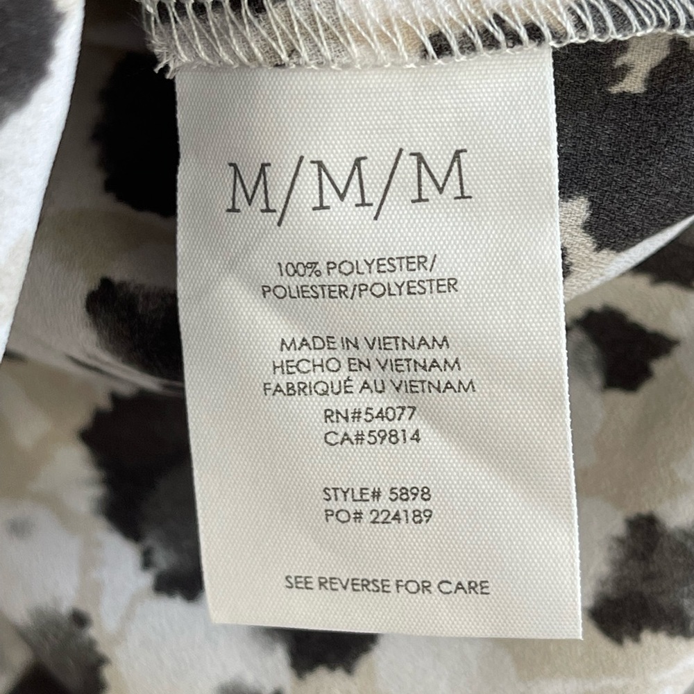 Cabi The Tastemaker Rosette Blouse in Leopard Print 5898 - Picture 9 of 10